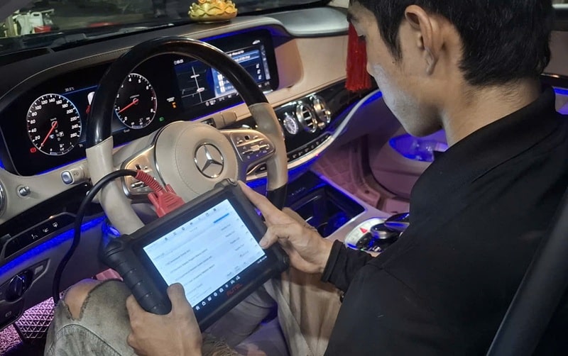 đọc lỗi xe mercedes glc chuyên sâu