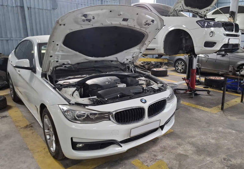 gara sửa chữa bơm nước ô tô
