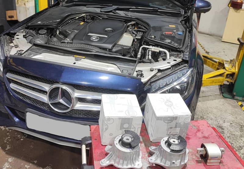 lỗi xe mercedes c class thường gặp