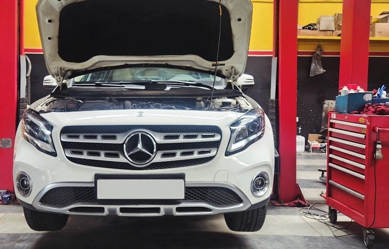 gara chuyên sửa gla class uy tín